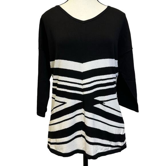 Escada Stralon Black & White V-Neck Pullover - Size Small - Picture 1 of 10